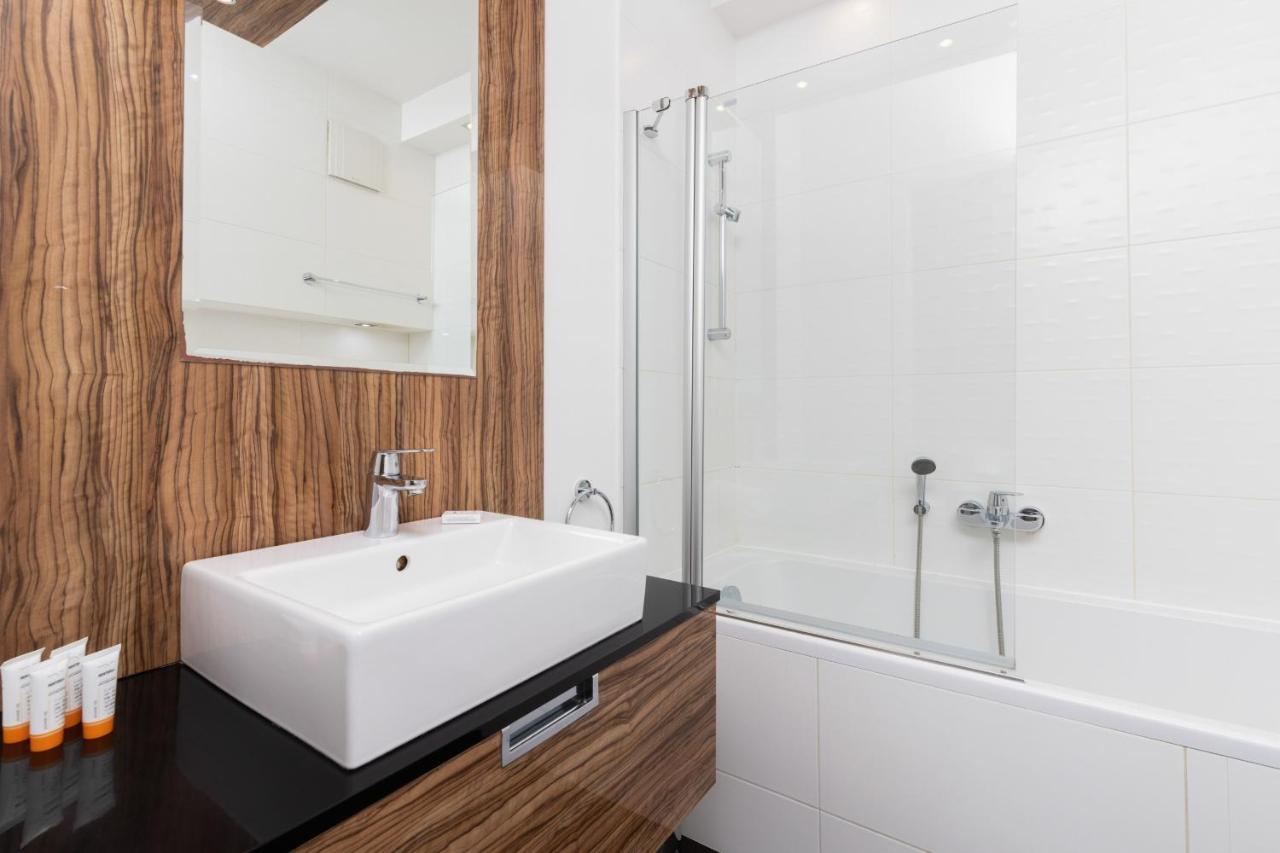 Atelier Residence Apartment By Noclegi Renters Warsaw Luaran gambar